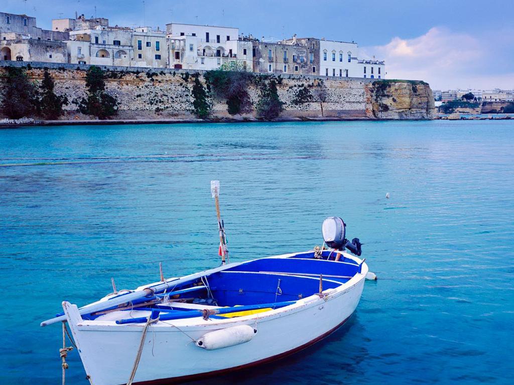 Idrusa Otranto Bagian luar foto